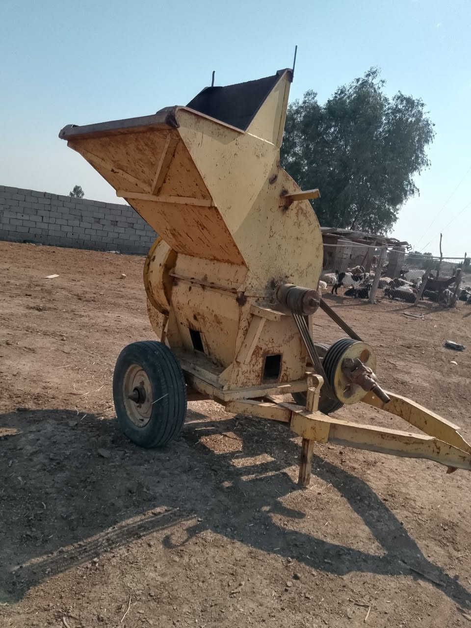 سلام عليكم كاروضه للبيع اذانون جديد شرط الشغل خمسه قايش الستفسار ***********
