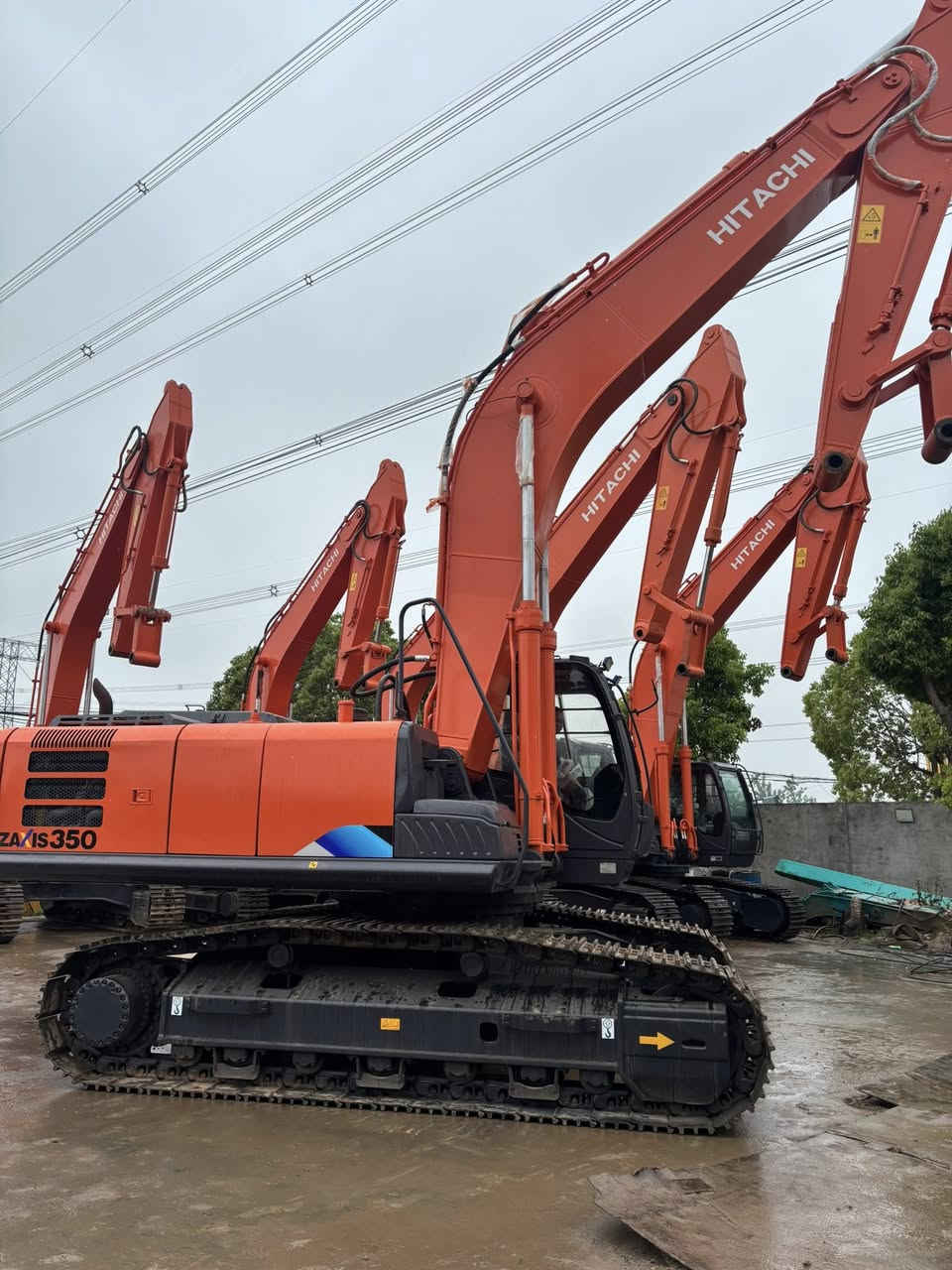 The Hitachi 350H-5G has been renovated


**إذا كنت صاحب هذا الإعلان وتريد حذفه لأي سبب، رجاءا أرسل رسالة إلى الدعم الفني**