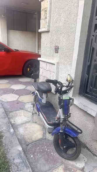 دراجه شحن بطاريات جديده السعر 200 قفل    بغداد  الغزاليه  ***********
