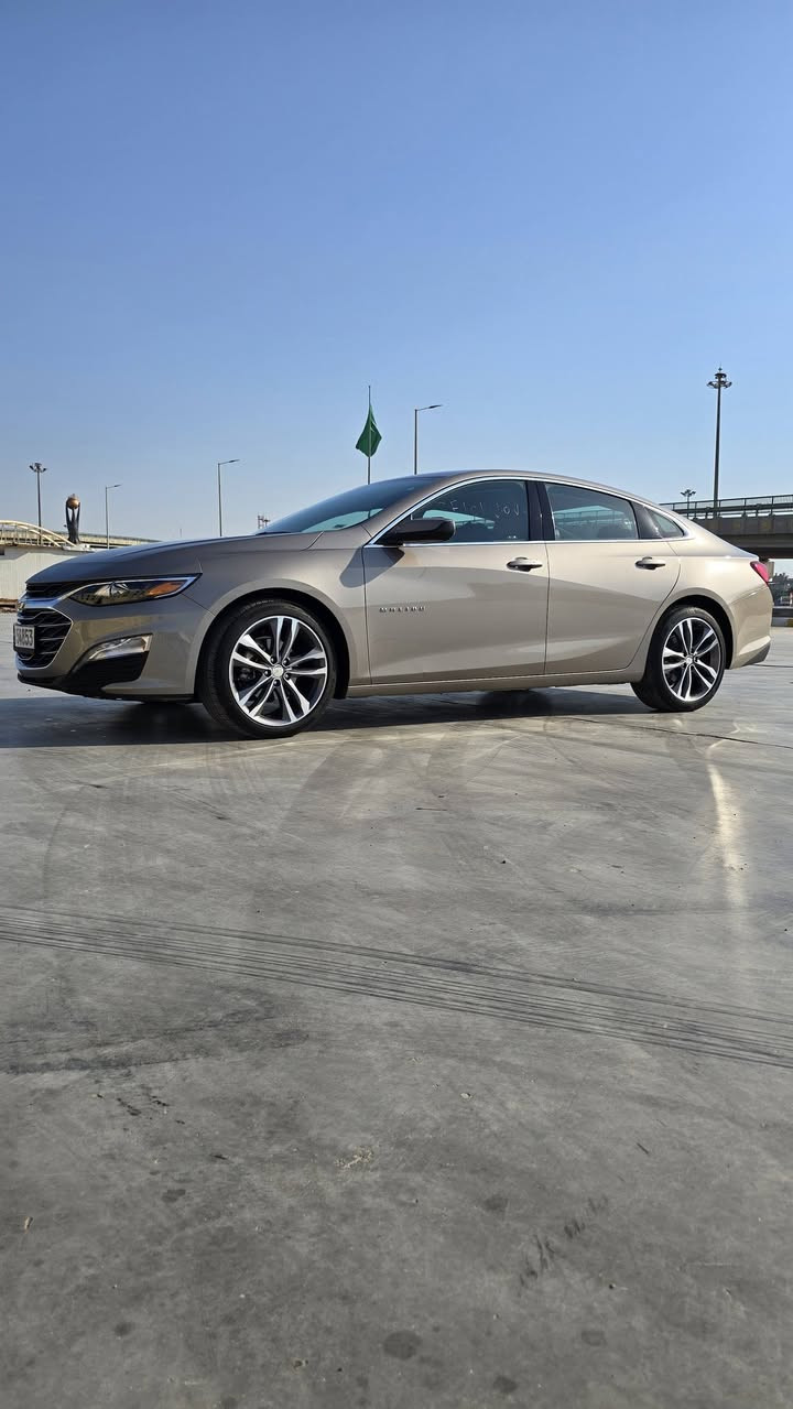 ماليبو LT
ماليبو 2025) LT لون ذهبي
ماشيه 40 كيلو مو ميل
الضرر// مكفوله بدون حادث
صور الضرر موجدات بلمنشور كشن السائق فقط بدون ايرباك
رقم شهداء واسط وكاله شوكت متريد
المواصفات
بصمه ابواب + جنطه
حساس خلفي
تشغيل عن بعد
نقاط عمياء
محرك 1500 توربو ✈️
قياده ذاتيه
مانع انزلاق
لدات اماميه نهاري
كشنات تدفئه + كهرباء ⚡️
تبريد مناخين منفصل SYNC
تبريد قطعتين امامي خلفي
شاشه كبيره تدعم 📲Android Auto/car play
خرائط Gps📌
كامره خلفيه 📷
كروز مثبت سرعه
شاشة ضبط واعطال بل دشبول
منافذ USP/ 12V /Tip C
مانع انزلاق ⛔️
حساس اطارات
4 دسك/ Abs
السياره جاهزه ونظيفه جداً بدون نواقص
السعر //  145 مجال بسيط
مكاني واسط المركز محافظة
للاستفسار الاتصال على الرقم
***********
