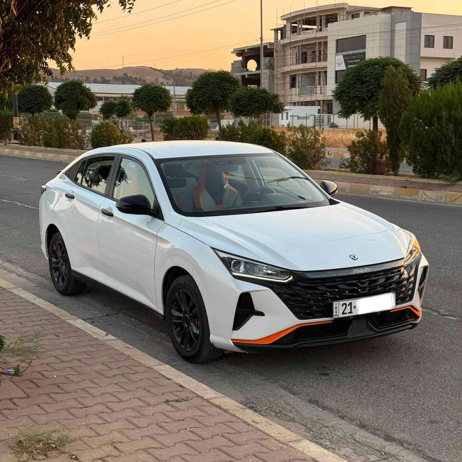 🚘 دونغ فينغ شاين 2025 للبيع🧡
✔️ اللون أبيض لؤلؤي، بدون صبغ.
✔️ دعامة إلى دعامة، المحرك والجير بشرط.
✔️ لم تنفجر الوسائد الهوائية ولم تتعرض لأي حادث.
✔️ محرك 1.5 لتر بدون تيربو.
✔️ الممشى 20,000 كم فقط.
✔️ السنوية، البيئة، الطريق، اللوحة والأرقام الجديدة سارية لغاية 2030.
✔️ جميع الكفالات والضمانات من الشركة ما زالت سارية.
المواصفات:
🔹 ناقل حركة أوتوماتيكي.
🔹 شاشة لمس كبيرة.
🔹 كاميرا خلفية.
🔹 حساسات ركن.
🔹 مقود متعدد الوظائف.
🔹 مكيف أوتوماتيكي ثنائي المناطق.
🔹 Smart Key مع تشغيل وإطفاء بزر (Start/Stop).
🔹 شاشة عدادات رقمية.
🔹 USB، Bluetooth، Apple CarPlay / Android Auto.
🔹 مصابيح LED مع Fog Lights.
🔹 ABS، ESP، Airbags وجميع أنظمة السلامة.
💰 السعر: 112 ورقة قابل للتفاوض.
📞 للاستفسار:
***********
***********
