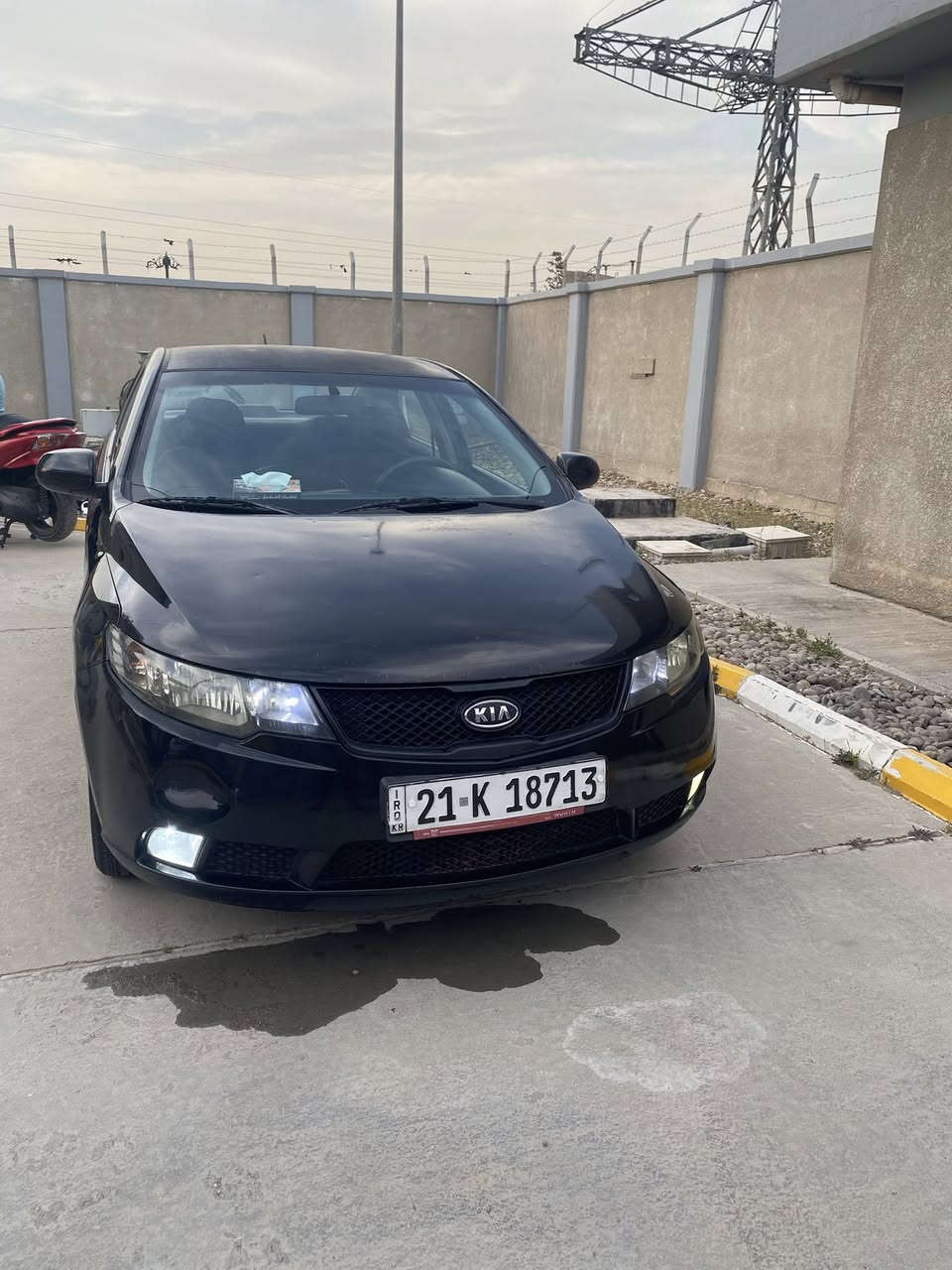 سلام عليكم سيراتو مديل 11 خليجي باسمي مكانهه بغداد الحرية سيارة مال جناي وانتة شوف النضافة بعينك *********** 
السعر 93 ورقة مال بيع
