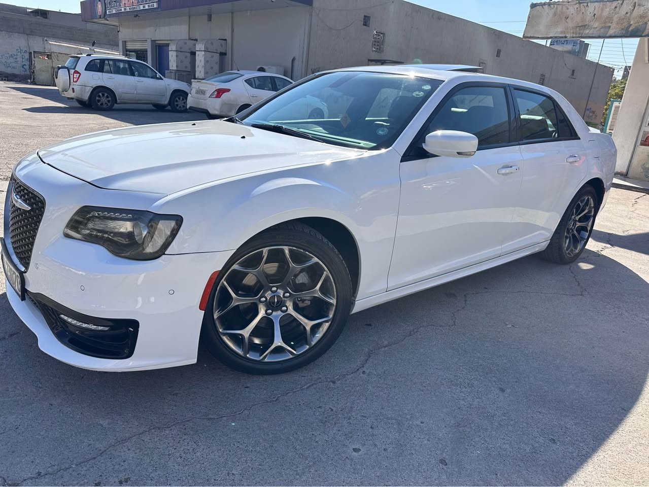Chrysler300 S 2018
كلين تايتل حساس و رادار ئاوينة 
٦٥مايل رويشتية 
دةعامي بو دةعامي بةشةرت بي بوياغ بي كرانةوة و تبديل 
ملاحضة : نوكي جاكلغي سكن PDR بجوكي هية قةلةم كاريكي بجوكي لةسةر سندوق هةية بةشةرتي گير و مكينة و تبريد أربيل, العراق


**إذا كنت صاحب هذا الإعلان وتريد حذفه لأي سبب، رجاءا أرسل رسالة إلى الدعم الفني**