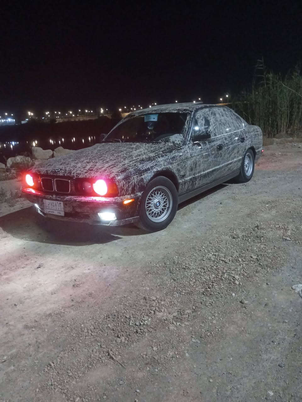يالله
بي ام دبليو موديل 19 حجم535 السياره كامله وجاهزه ونصبته كلش حلوه كير ومكينك بل كارتون وكشره خير من الله كلشي شوف العين ناشر صور واضحه وفيديوهات 
سياره تحويل ثاني يوم مكاني الانبار الخالديه السعر 55 وبيه مجال قليل اي ستفسار اتصل اني حاضر *********** ولا تنسون الصلاة هل نبي
