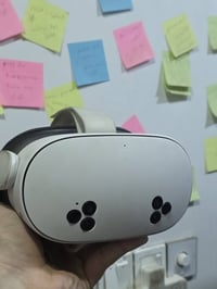 ميتا كويست 3s • 128 جيجا • بدون كيبل شاحن