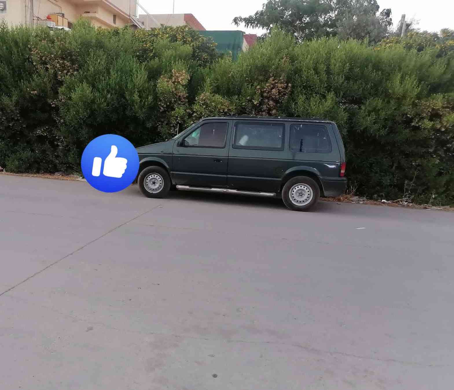 السلام عليكم كلايزر للبيع موديل 92
رقم نينوى مسطرة ويا الشرعي
محرك 4 أصلي كير عادي السيارة جاهزة
لون أخضر زيتوني نفس الي بصورة السعر 25
***********
