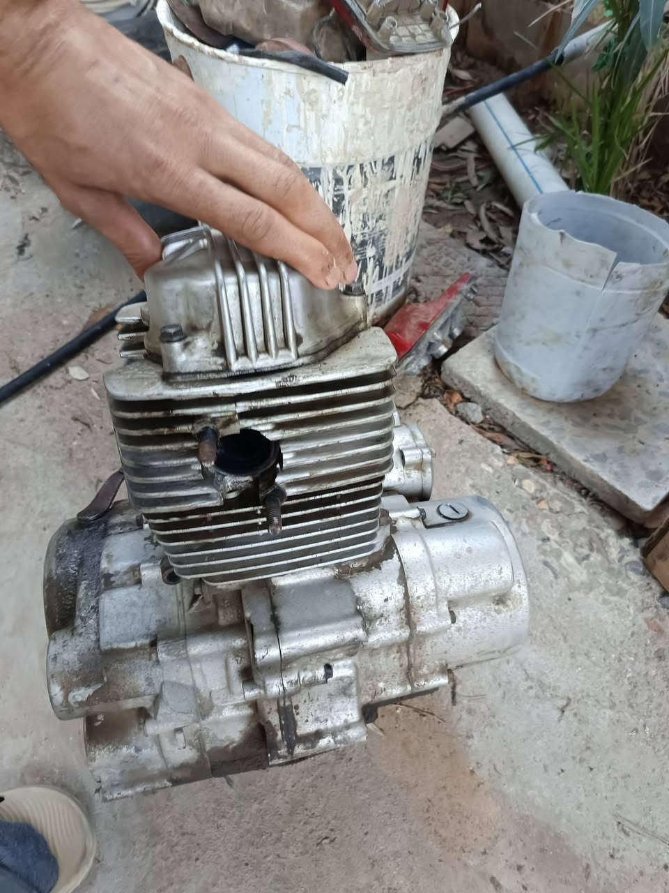 سلام عليكم هاذ محرك لبيع شغال  هاذ رقمي ***********
