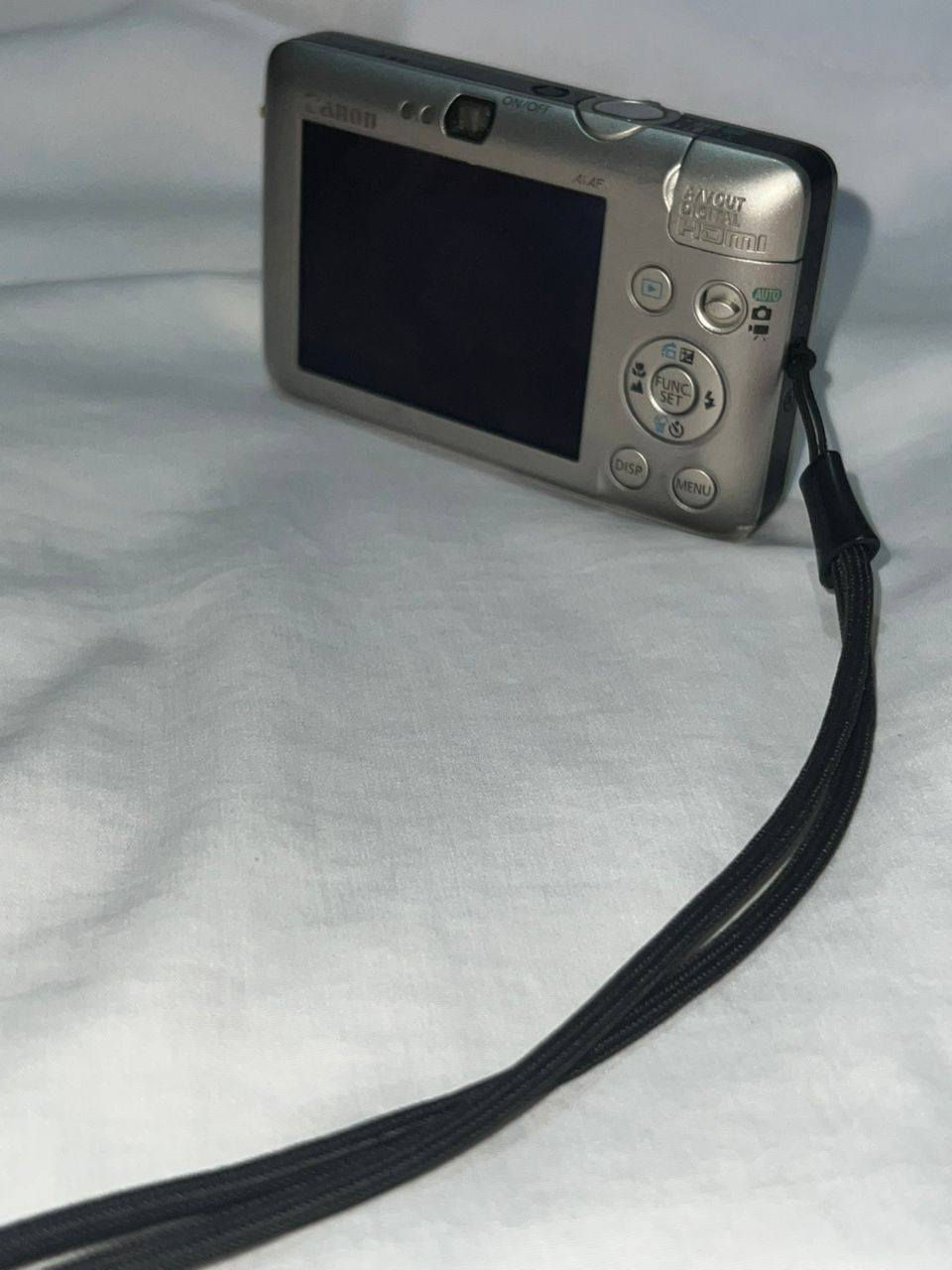 A vendre Caméra Canon


**إذا كنت صاحب هذا الإعلان وتريد حذفه لأي سبب، رجاءا أرسل رسالة إلى الدعم الفني**