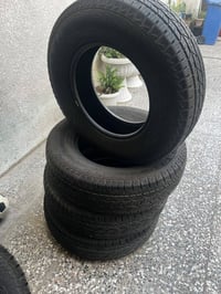 تخم تاير نكسون جديد مستعمل شي قليل حجم 17/75/245 وزوج يوكوهاما جديد غي...