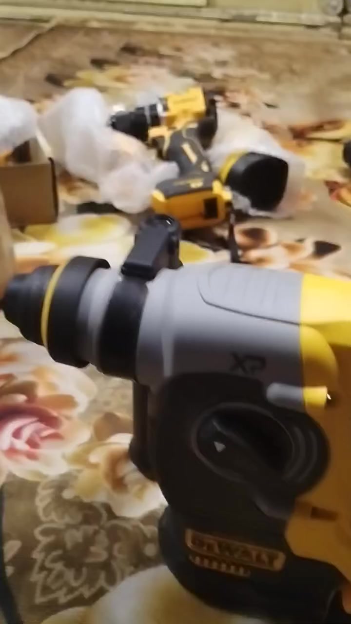 دريل دولت امريكي مع بطاريه انطي سعر الي يرضي الله وبل عافيه عليك


**إذا كنت صاحب هذا الإعلان وتريد حذفه لأي سبب، رجاءا أرسل رسالة إلى الدعم الفني**