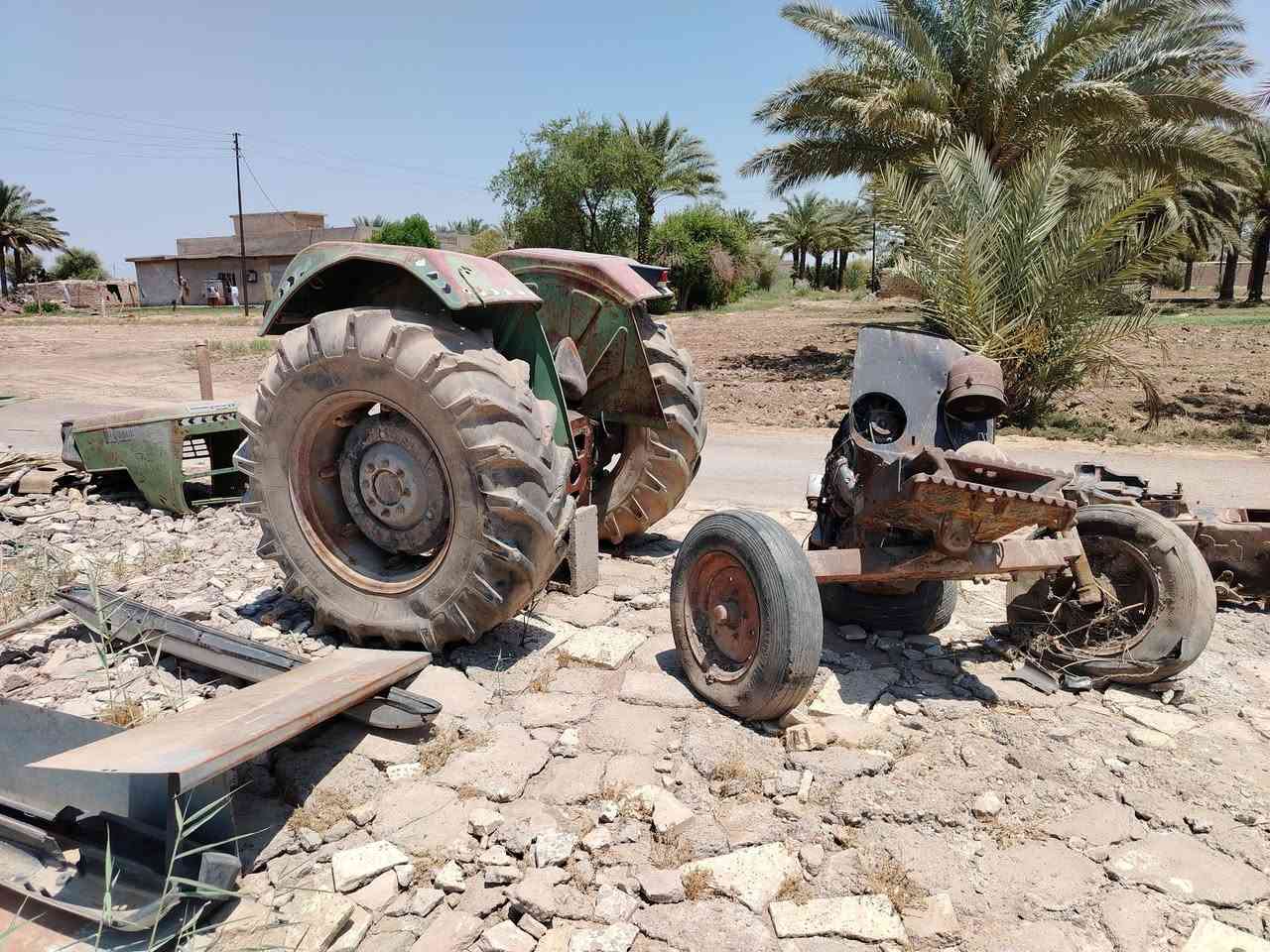 سيرت للبيع موديل ٢٠٠٠ كتاب شركه العنوان بغداد الطارميه بيها عطل الكير
***********
