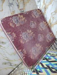 سرير • للبيع