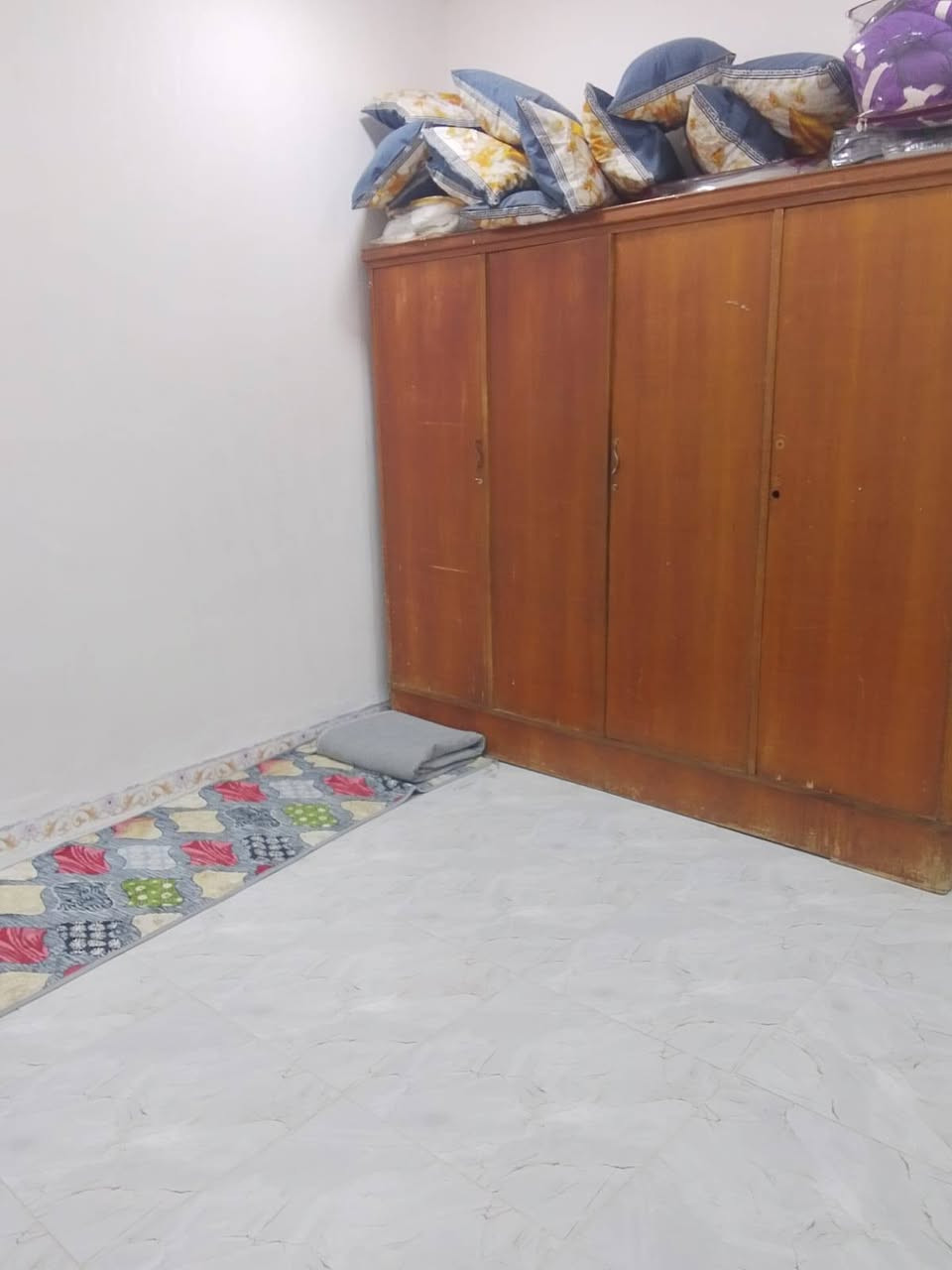 بيت ٣ طوابق سند ٢٥ بل امانه شارع ٤٠ ب صف طابو للبيع سعر ١١٠ وبيه مجال هاذه رقمي *********** زراعي سند ٢٥ بصف طابو مال لمانه ب شارع ٤٠  ٣ طوابق لبيت واجه ١٣ ونزال ١٢
