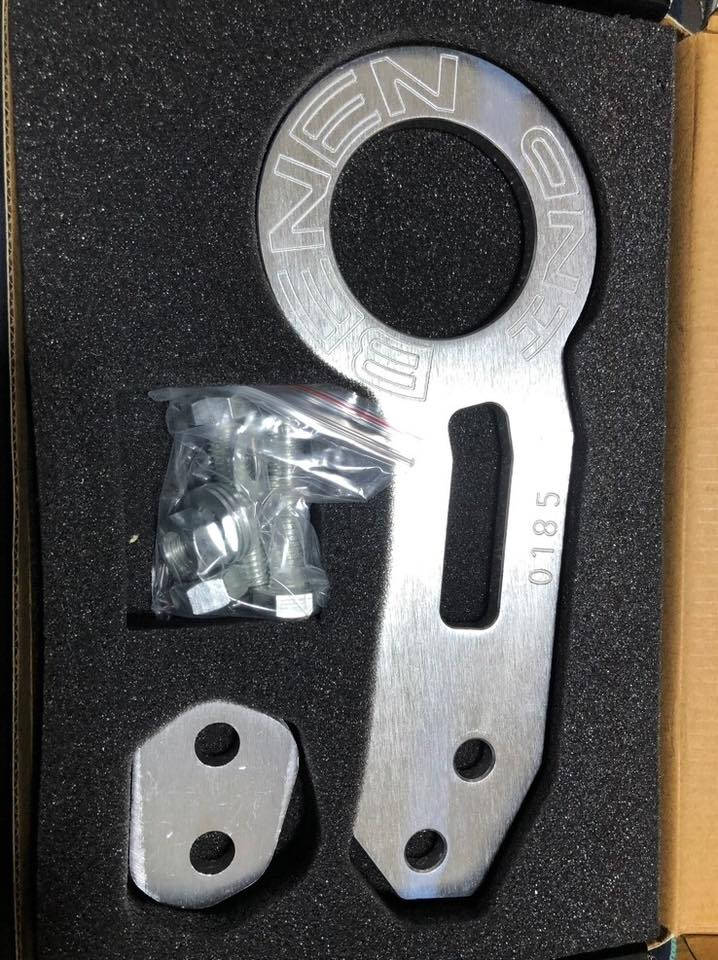 � خطاف سحب خلفي للسيارات | Benen Industries 🇯🇵

خطاف سحب خلفي لتزيين وتعزيز سيارات ديلكا، لاند كروزر، جيميني، باجيرو وغيرها.
منتج أصلي من Benen Industries – مستورد من اليابان.

المواصفات:

 • مصنوع من الألومنيوم المشغول T6-6061 المستخدم في صناعة الطيران.
 • معالجة CNC لدقة عالية وقوة تحمل ممتازة.
 • خفيف الوزن ومتـين لتعزيز قدرة السحب والأداء.
 • لون فضي (Gun Metal) أنيق ورياضي.
 • يوفر نقطة ربط آمنة وسريعة في حالات الطوارئ والسحب.
 • تركيب سهل بدون لحام، يثبت مباشرة على نقاط الشاصي.
 • توافق عالمي مع أغلب السيارات (قد يحتاج تعديل بسيط لبعض الموديلات).

💰 السعر: 25 ألف دينار
🚚 التوصيل: متوفر لجميع المحافظات
📞 موبايل & واتساب: ***********

#خطاف_سحب #TowingHook #Benen #اكسسوارات_سيارات #تعديل_سيارات #LandCruiser #Pajero #Delica #Jimny #JDM #اكسسوارات_يابانية #سحب_سيارات #CarAccessories
   #بصرة  
 #نجف #موصل #کركوك #کربلاء  #دهوك #متابعين  #اربيل #السليمانية #العراق #بغداد #متابعة #متابعه  #عروض #الجميع #الكل #اكسبلور
