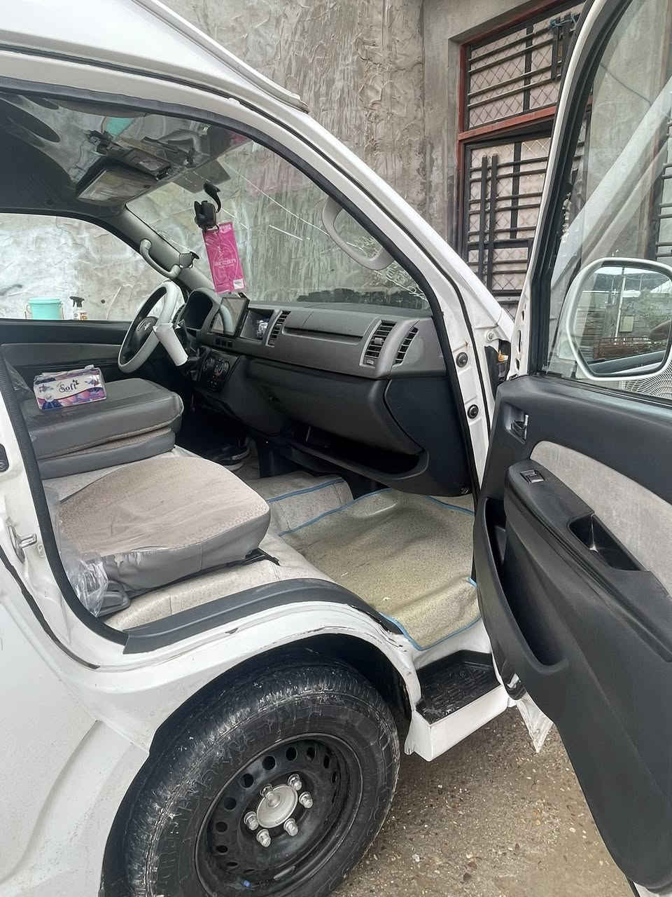 سلام عليكم سياره جنبي مديل 14 مكينه وكير واكسن كفاله بيه مكامات صبغ مدوشمه ارضيه وكشنات مكاني بصره أبو الخصيب هاذ رقمي *********** ما متواجد عله لفيس خابر و بيك خير ودلل سعره 115 وبيه مجال بصيط
