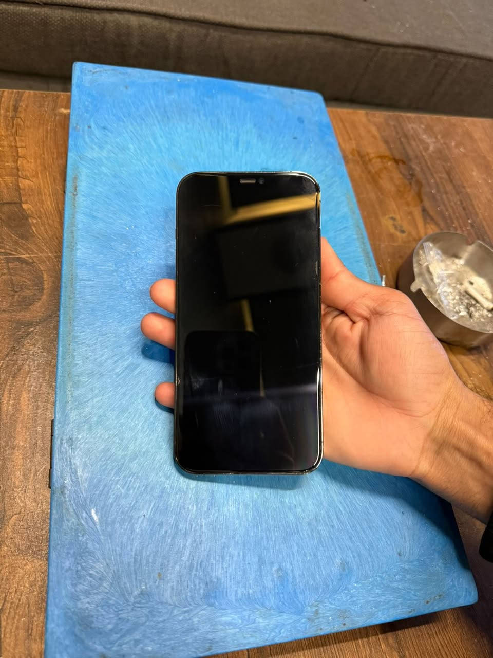 تلفون ايفون 12  برو ماكس للبيع نضيف مكفول من كلشي بطاريه ٧٣. ذاكره ٢٥٦ السعر ٤٥٠  ***********
