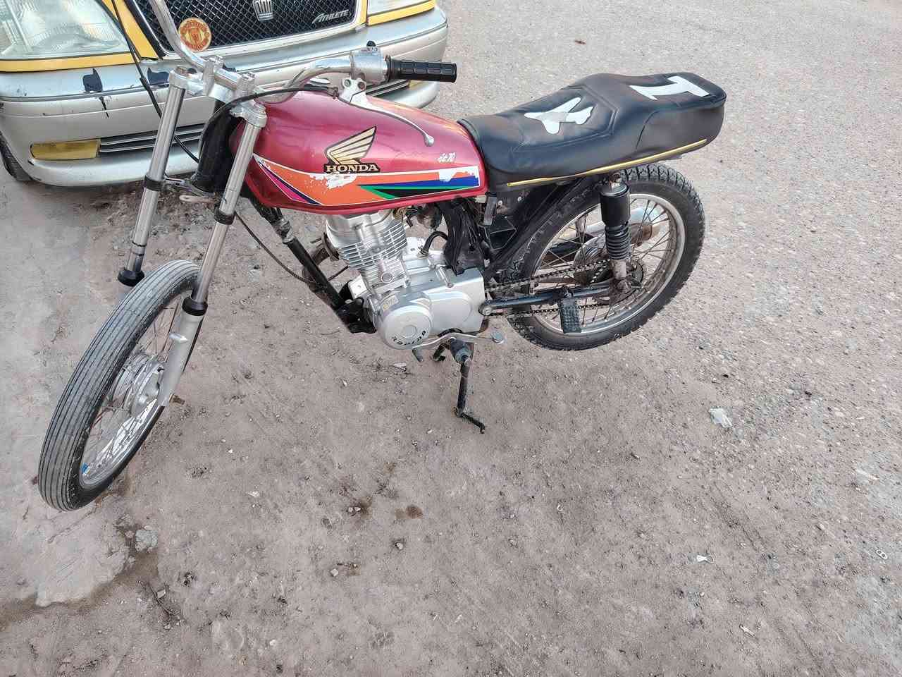 دراجه البيع بدون بدون المكينه رابيدو ما مفتوحه السعر 500 وبيهه مجال الشراي الرقم *********** متواجد واتساب
