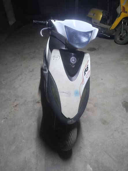 السلام عليكم دراجه مماكينات تخبل صوته ناعم نقصها بس كلج امامي تعبان سلفندر شغال مكان البلديات السعر 400 774 990 7442قفل لاعاملك ولا تعاملني وهذا رقمي
