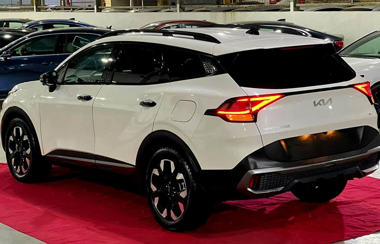 𝟐𝟎𝟐𝟑 𝐊𝐈𝐀 𝐒𝐏𝐎𝐑𝐓𝐀𝐆𝐄 𝐗-𝐋𝐈𝐍𝐄

کيا سبورتج X-LINE موديل : 2023 
سعر بلاش  ارخس سعر [ 173$] 💰ورقە بیها مجال 
اللون : ابيض 
سیارە بیها جملخ باب حافزل بولند
بدون دواخل شرط 💯
بجم کبس کولە بلاودی
عداد المسافة : 10 الف بعد زیرو 
حجم المحرك : 2.5L (4.سلندر)
سیارە فول فول ماعدل فتحە
المواصفات : 𝐗-𝐋𝐈𝐍𝐄
فـــول فـــول مـــواصفـــات 1/1
دةبل اكسل : 𝐀𝐖𝐃
كيج الكتروني
‏‎بصمة ابواب 
مرایە ایشارە 
‏‎بصمة تشغيل
تشغيل عن بعد
شاشة كبير
سحن وايرليس
هاند بريك بصمة
اوتو هولد :             
اوتو ستارات : 
اوتو ستوب :  
رادار امامي (تحديد مسار)
‏‎رادار جانبي (نقاط عمياء)
‏‎رادار خلفي (التحذير من الاصطدام)
‏‎حساسات امامي
‏‎حساسات جانبي 
‏‎حساسات خلفي 
نظام : 𝐄𝐂𝐎
نظام : 𝐍𝐎𝐑𝐌𝐀𝐋
نظام : 𝐒𝐏𝐎𝐑𝐓
كشنات جلد
كشنات كهربايي
كشنات هيتر
تحكيمات استيرن
استيرن هيتر
تبريد لمس
تبريد مركزي 
لايتات 𝐋𝐄𝐃 لسد عدسة زينون بلادي
بلاجكتور 𝐋𝐄𝐃 ليد بلادي
بكلايتات 𝐋𝐄𝐃بلادي
ويل كروم
بعد هوایە مواسفات 
☎️ *********** واتساب فایبر 
☎️ *********** کورک فقط
عنوان📍اربيل داخل معارض أربيل, العراق
