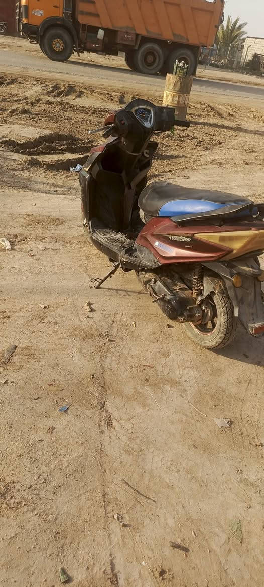 السلام عليكم جامبو للبيع جاهزه
لايتات شغاله بريك امامي خلفي شخال من اول هندر تشتغل
تايرات جدد للبيع السعر{220}وبيه مجال او (مراوس) الستفسار مراسلة الصفحه او
اتصال على ***********
