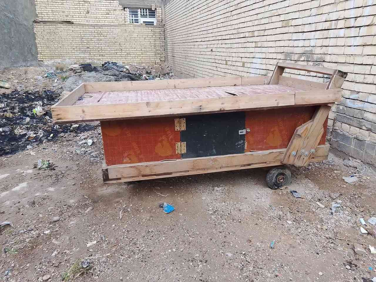 عربانه للبيع طابقين معه ملابس باله السعره 60 الف
التواصل واتساب ***********

