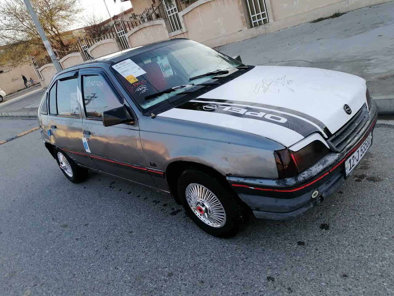 كاديت موديل 91حجم 16
رقم نينوى مصطرا جديد سنويه عضم 2030
هزه جديده كابون بانزين بيها شرط التحويل فقط 
مكينه وكير شرط +طخم خلفي امامي كلو جديد 
طخم تاير جديد+قفل مركزي+شاشه سماعات افانتي
كهربايات كلها شرط مايعوزها اي شي
غرفتها جديده مدوشمه حلوه وكامله
مصلح دواير ودوسات+ صبغ جماليه 
#السعر26_بي_مجال_قليل شراي اتصل خاص ماجاوب 
مكان موصل الايمن ***********
***********
