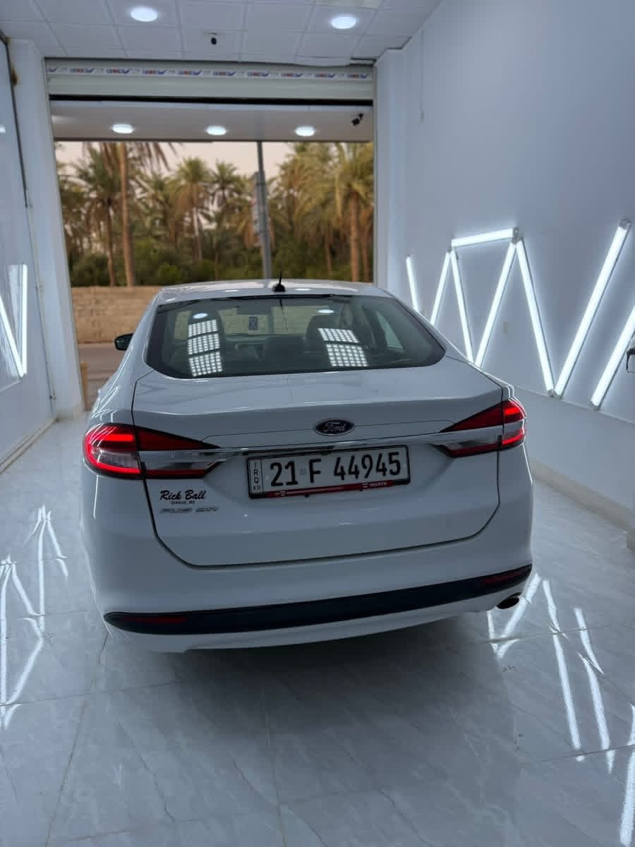 السلام عليكم اخوان🔴
بيع مستعجل 
سياره فورد فيوجن 
موديل:2017
مكينه : 2500المرغوب بدون تيربو
السياره بدون ايرباك
السياره بدون حادث صور الحادث مرفق بالمنشور
السياره بيها بوند او جاملغ تبديل او بيها صبغ اقل الربع من باب الخلفي
سعر ١٢٣ ومجال 
رقم :***********
الموقع: ديالى خانقين
