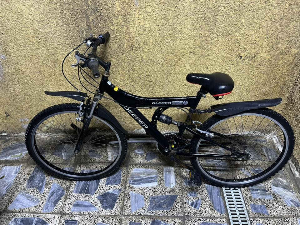 السلام عليكم 
للبيع بايسكل حجم 26 كير 
جاهز ومابي اي نقوصات 
بس البريك الخلفي شويه يرادله تصليح
مكاني بغداد الغدير ساحه ميسلون
***********
رايده ب 90 الف وبي مجال
