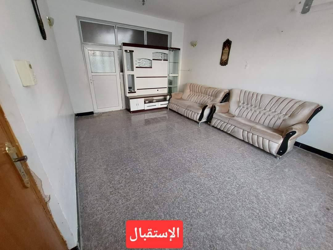 #يــوجد_بيــت_طابـق_واحـد___للإيجار
#__المساحة_٢٥٠م
#الموقع__حي_المطاط_المجمع_السكني_خلف_السايلو
#__السعر__٣٥٠_الف
للإستفسار المراسله خاص أو الاتصال 
***********/***********
