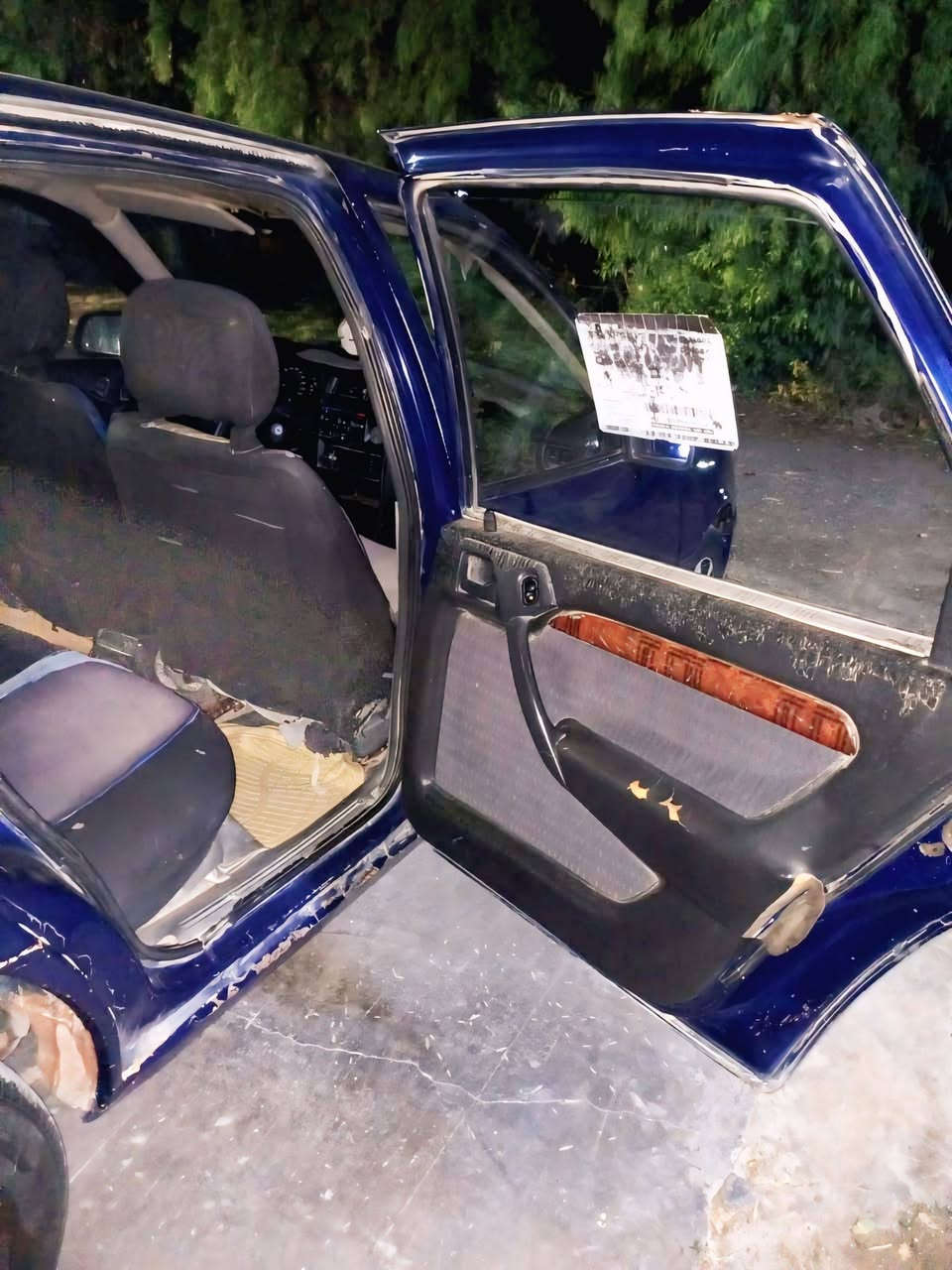 السلام عليكم اوبل فكترا موديل 92 اللون ازرق نيلي محرك شرط لاصرف ولا بخار گير شرط تايرات نص عمر سقف سلايت كهربائي جام كهربائي قفل مركزي رقم فحص صلاح الدين السعر 22 ورقة وبيهه مجال للاستفسار الاتصال على الرقم ***********
