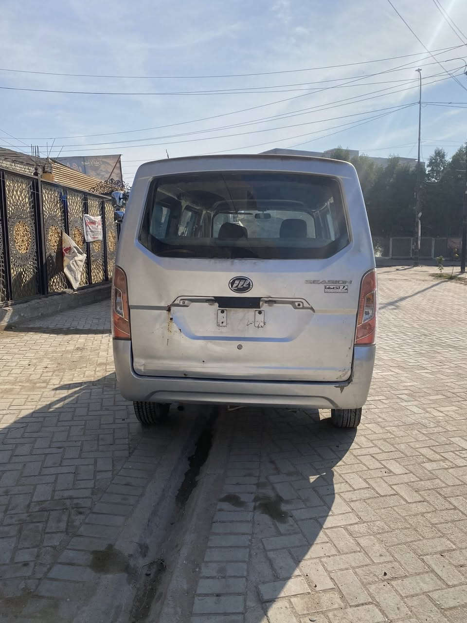 سلام عليكم سيارة ليفان 2014للبيع 
مكينة وكير كفالة عامة 
مكفولة من ضربة 
كشنات مدوشمة دوشمة جديدة نظيفة 
تبريد تدفئة شغال 
تخم تاير جديد 
السعر 35وبيهة مجال 
***********
المكان البلديات تقاطع المرور
