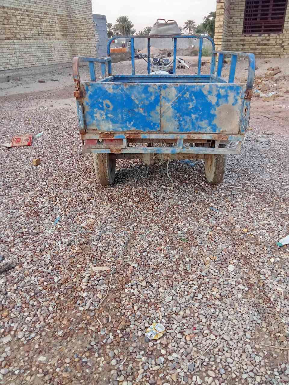 ستوتة لبيع
مكينة 25 وراق صولي 
مكان قلعة سكر
***********
