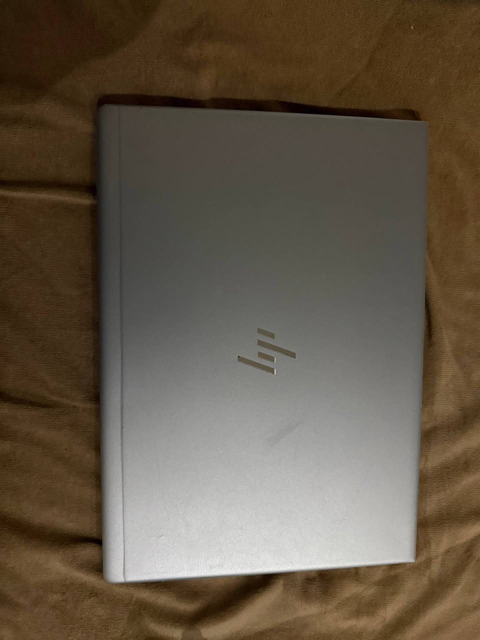 لابتوب hp elitebook للبيع ما داخل صيانة و وندوز 11 برو اكتف المواصفات موضحة بالصورة السعر 300 و بي مجال و عندي توصيل
Number: ***********
او من خلال مراجعة الحساب
