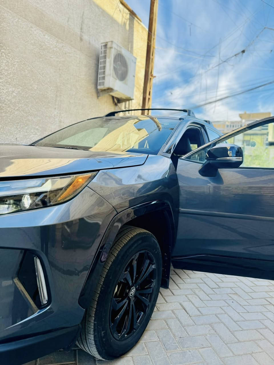 راف فور Xse هايبرد موديل 2023
ماشيه 39 
 توكلر فول مواصفات فتحه شاشه جبيره لونين كشن جلد ومخمل رادارات وهند بريك كهربائي
تدفئه كشنات
حادثها بنيد وراس الجاملغات 
ايرباك دركة فقط راس الشاصي الأيسر فقط بيه تعمير 

ب اسمي السياره رقم بغداد 

مكان سياره بغداد 
سعر / 225

رقم / ***********
