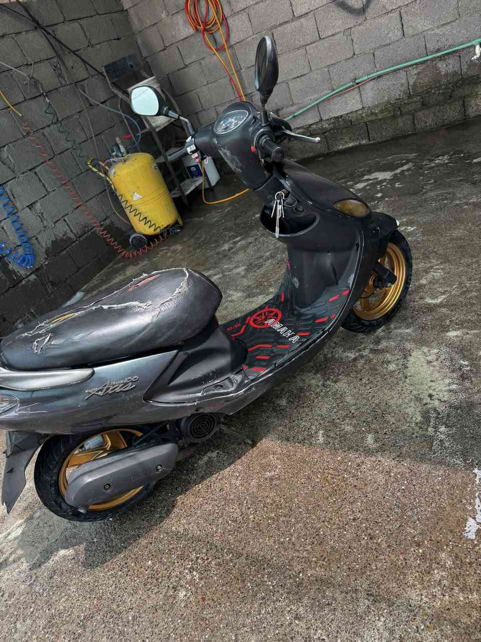 مساء الخير من رخصت الادمن عندي ماطور اكزز للبيع نضيف السعر 650 وبي مجال ومحرك نضيف  الشاري يتصل على هذا الرقم ***********
