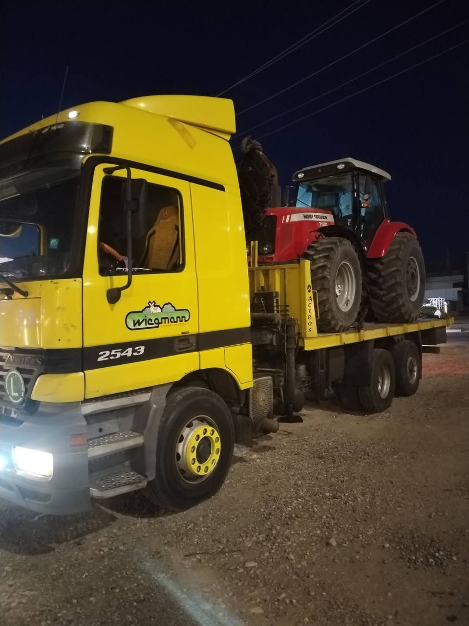 اكتروس٢٠٠٢ سنكل بلادي بسمي تحويل ثاني يوم رقم القادسية مكفول تدفئة تبريد كرين 6طن اربع سلايت واحد يدوي @السعر $400$ 📞***********📞*********** 📞 مكان سامراء
