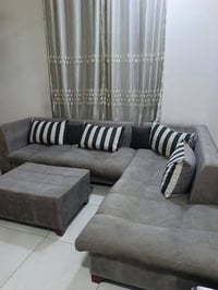 كورنر للبيع تركي ثكيل ٧ مقاعد لاحرك ولا عيب  السعر ٣٠٠ الف العنوان الا...