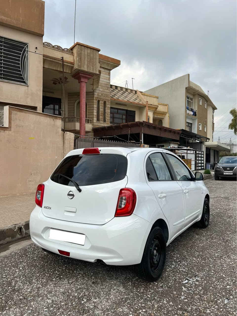 نیسان میکرا 2020 سفڕی شەریکە هەولێر 
٧٢٠٠٠ ڕۆیشتیە ، سەیارەکە هەموو شتی نوێیە 
*********** Singapore
