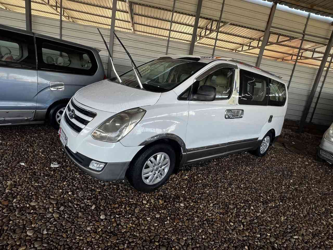 سلام عليكم من معرض عراق لأوصياء يتوفر جميع أنواع السيارت الستاركس هاتف المعرض
*********** سيد محمود الشرفي
