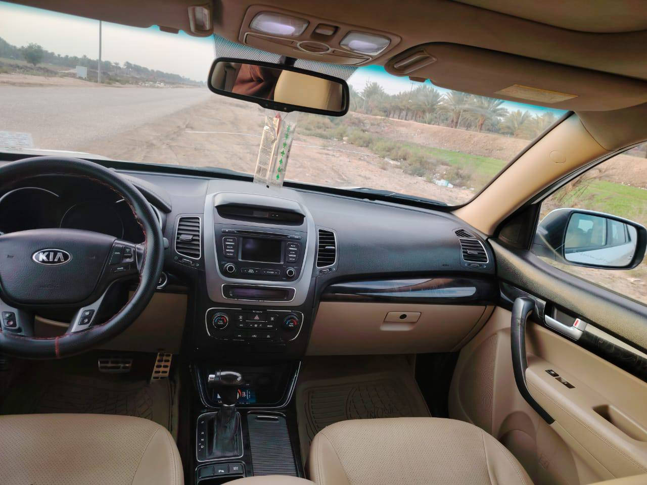 السلام عليكم
سورنتو ٢٠١٤ للبيع خليجي فول واحد على واحد 
جلد. بصمه. بانوراما .دوش لايت  حساس خلفي امامي كاميرا 
محرك 6سلندر  3500 مكفوله ما عدا بارد موضح بالصوره 
كير محرك حداديه مكفوله 
ماشيه 200 الف 
السعر 205 وبيها مجال 
مكانها بابل /الكفل
رقم بابل باسمي 
للتواصل *********** غير متواجد ع الفيس
