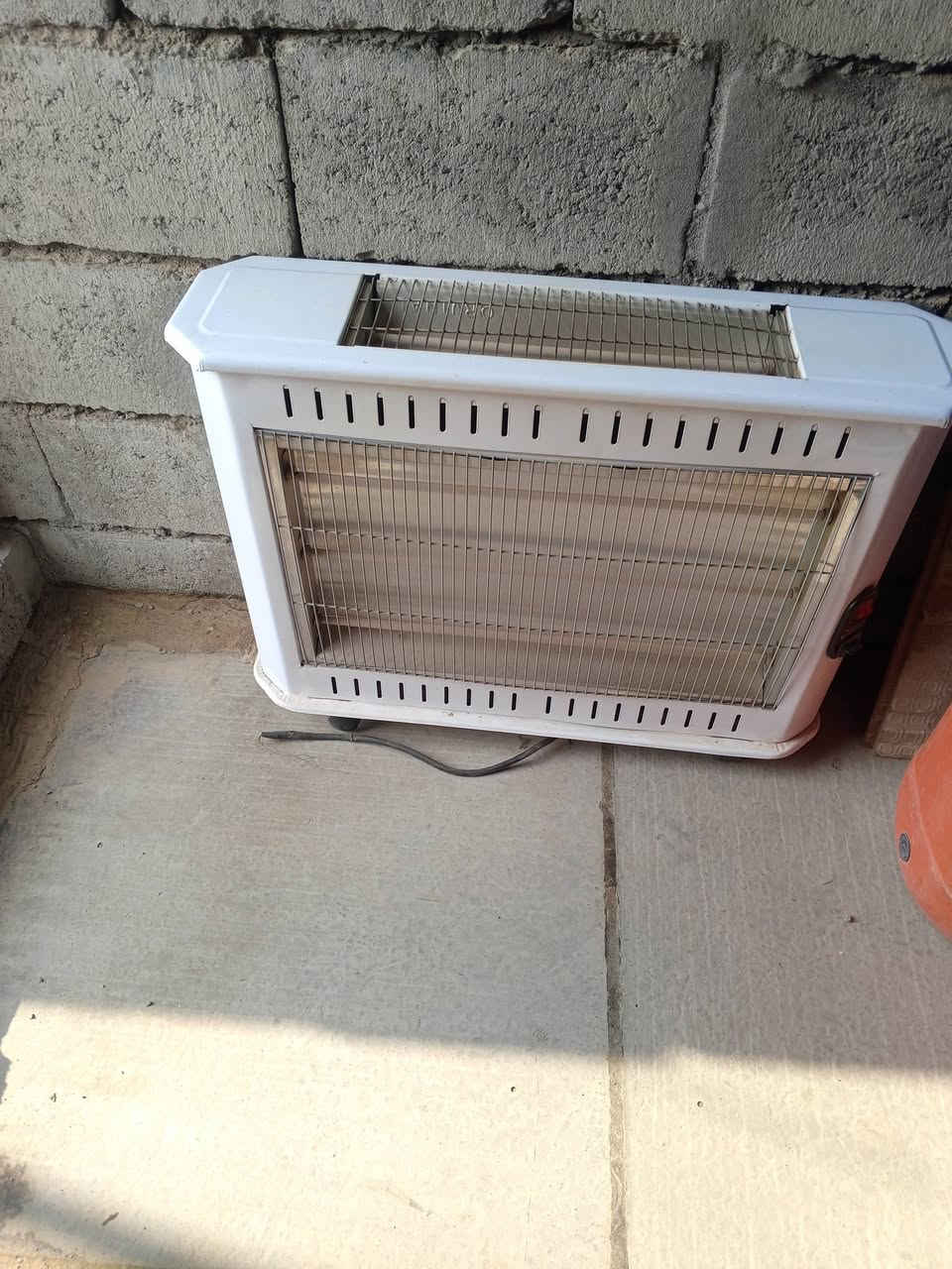 غراض البيع مال بيت اي عيب مابيهن سعر على خاص وعلى رقم. ***********
