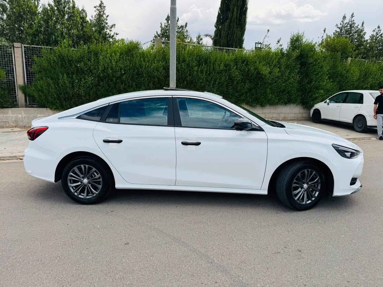 MG2024 هیچ نیە؟ناو سۆرە؟بەس  بی بێ بۆیاغە 37 هەزار رۆیشتوە  ***********

*********** أربيل, العراق
