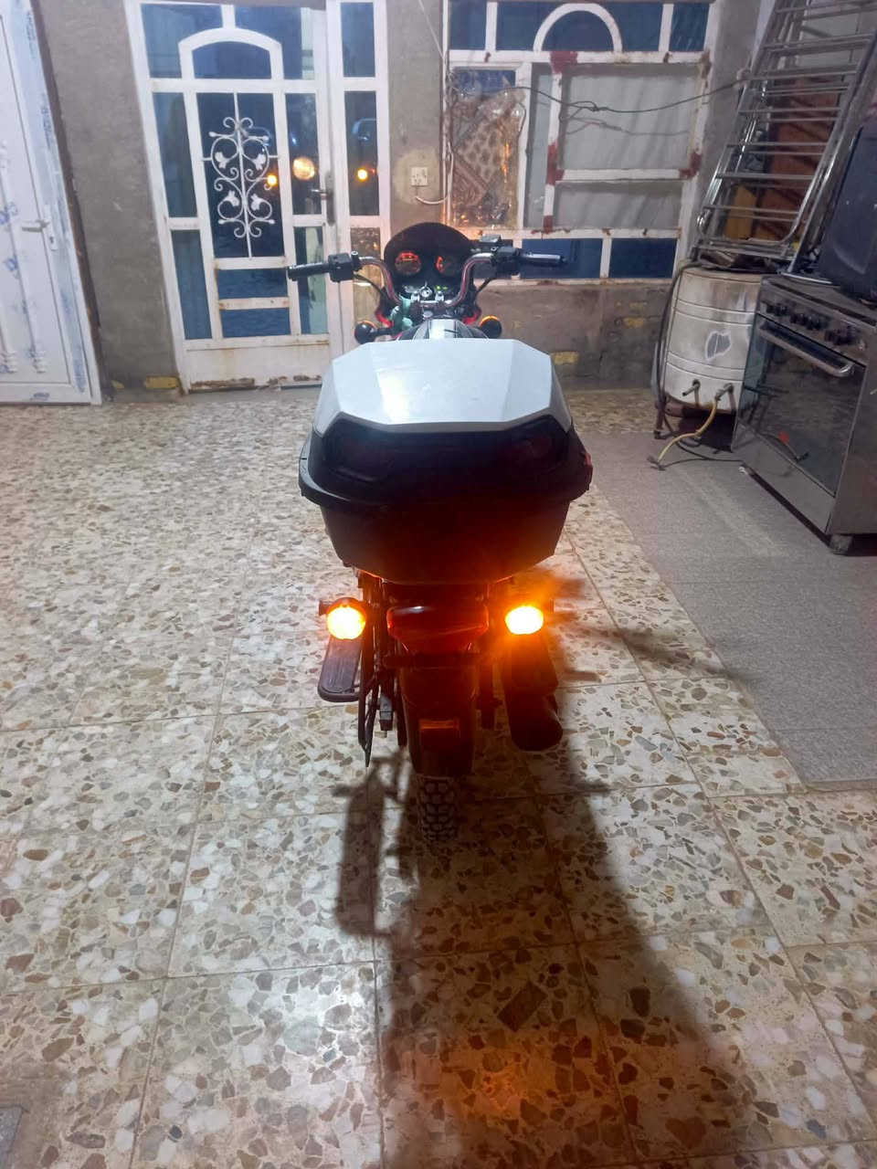 سلام عليكم دراجه بوكسر جبلي مديل 23اوراقه ضاعت عدي استنساخ الدراجه تجفيت جديد اليوم جفتته خستوني طبيت من المصلح اشاير رباعيه دبل اشاره كلوبات كله شاغال بعديه علئ السحك للبيع او مراوس معه فرق مكاني بابل  شارع80 جهه كربله السعر 700وبيه مجال للشراي اتصل وتدلل *********** رجان المو شراي لا يخابر
