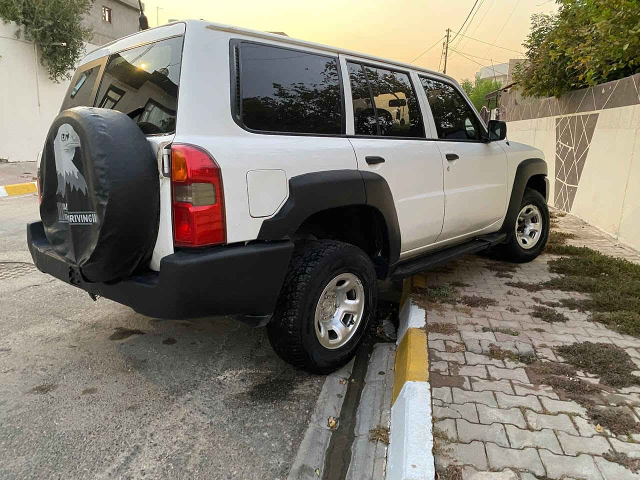 گێڕ و مەکینەی بەطە
دەعم و لێدرانی نیە و کەرەبایاتی بەشەرت 
سەیارەکە علوجە بە شەرتی ماڵی دزراو مەدەنی نەبێت
گێڕ عادیە 
نرخی ٥٧ گەڵاو مەعامەلە
0772 504 5536
شوێن سلێمانی   ٢٠٠٨
