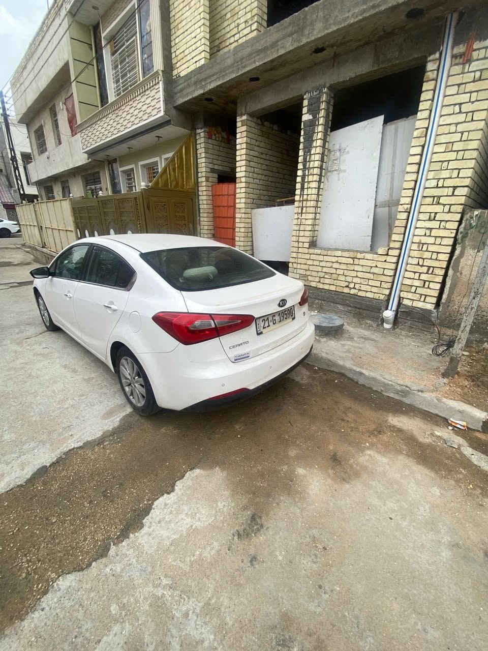 السلام عليكم            سيراتو للبيع موديل 2014سياره خليجيه مفوله حساسات ويل كب مري شفط كشنات جلد بصمه سكن امامي خلفي ليد كفاله السياره عدا الهلاهل الجاملغ الخلفي بي صبغ سياره نضيفه كير مكينه تبريد 
رقم سليمانيه الجديد ب اسمي 
سياره تخبل ونضيفه 
مكانها بغداد البياع 
السعر (125)
وبيها مجال 
للاستفسار الاتصال على الرقم 
***********
