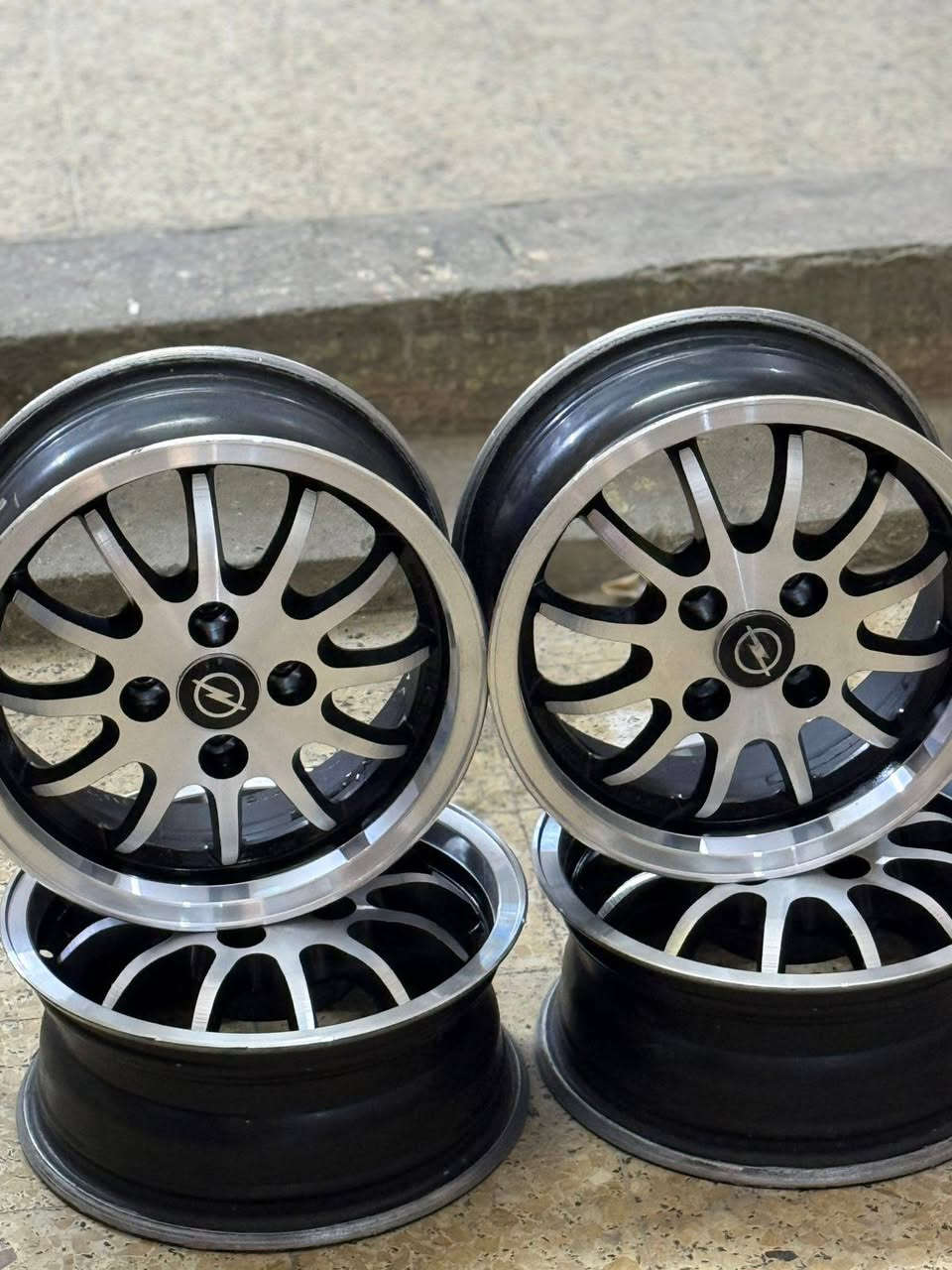 ويل كب فكتره  نظيف حيل شرط لا عواج ولا تصليح ولا لحيم حجم 14 لبيع او مرواس السعر200الف
مكان موصل كراج شمال اتصل  
***********
***********
