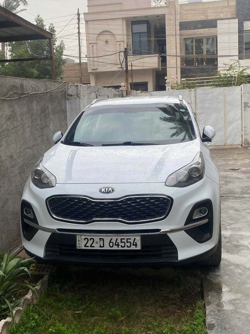 السلام عليكم سبورتج ٢١ خليجي سياره جديده بدون اي نقص الحمدلله كتلوكات الشركه لون ابيض بدون صبغ ماشيه ٦٧ الف حقيقي ادك جرص السعر ٢١٨٠٠$ للاتصال *********** مكان السياره بغداد العامريه
