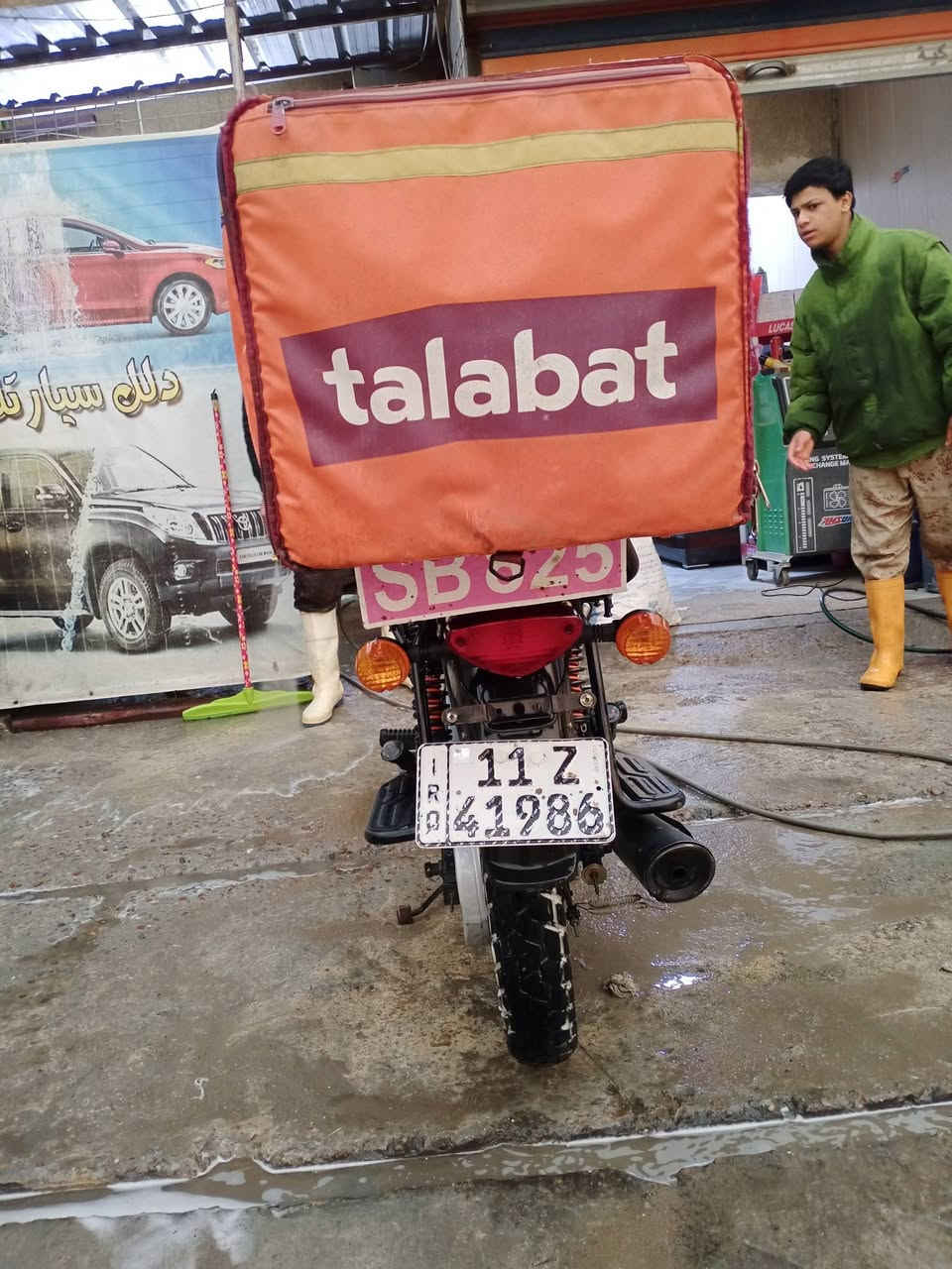 دراجه بوكسر للبيع موديل 22 مرقم بغداد بسمي الشراي يخابرني ممتواجد علفيس***********
