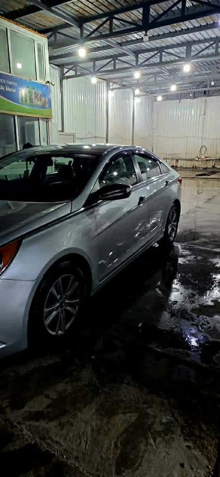 � للبيع | سوناتا 2012 وارد أمريكي 🇺🇸
* 🔹 موديل: سوناتا 2012
* 🔹 رقم التسجيل: سليمانية
* 🔹 استخدام شخصي
* 🔹 السيارة نظيفة جداً وجاهزة للاستخدام
* 🔹 الضرر : نصف البنيد ونصف الجاملغ الأمامي
* 🔹 التبريد: فول ✅
* 🔹 الكهربائيات: فول ✅
* 🔹 مزودة بشاشة وكاميرا خلفية وحساسات خلفية

📞 للاستفسار والاتصال:

* موبايل: ***********
* واتساب: ***********
