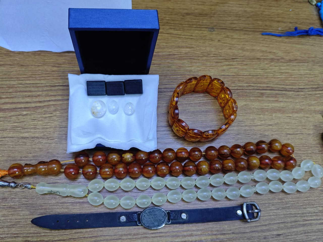 ابيع شلعه
عباس اباد اصلي مع سوار 
در نجف 
سبحه كهرب 
سبحه حجر طاقه 
يتوفر توصيل لجميع المحافظات العراق


**إذا كنت صاحب هذا الإعلان وتريد حذفه لأي سبب، رجاءا أرسل رسالة إلى الدعم الفني**